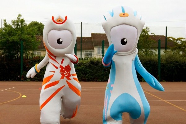 Wenlock and Mandeville in the playground
